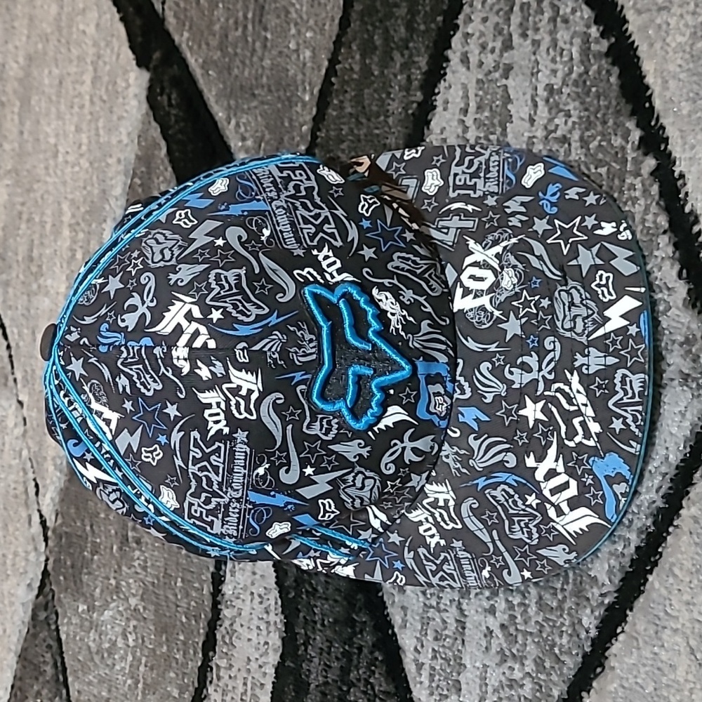 FOX RACING GRAFFITI FLEX-FIT RIDERS COMPANY EMBROIDERED HAT